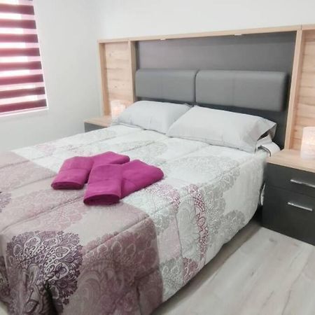 Apartmán - Lujo - Parking, Maquina Arcade, Wifi Y Netflix Oviedo Exteriér fotografie