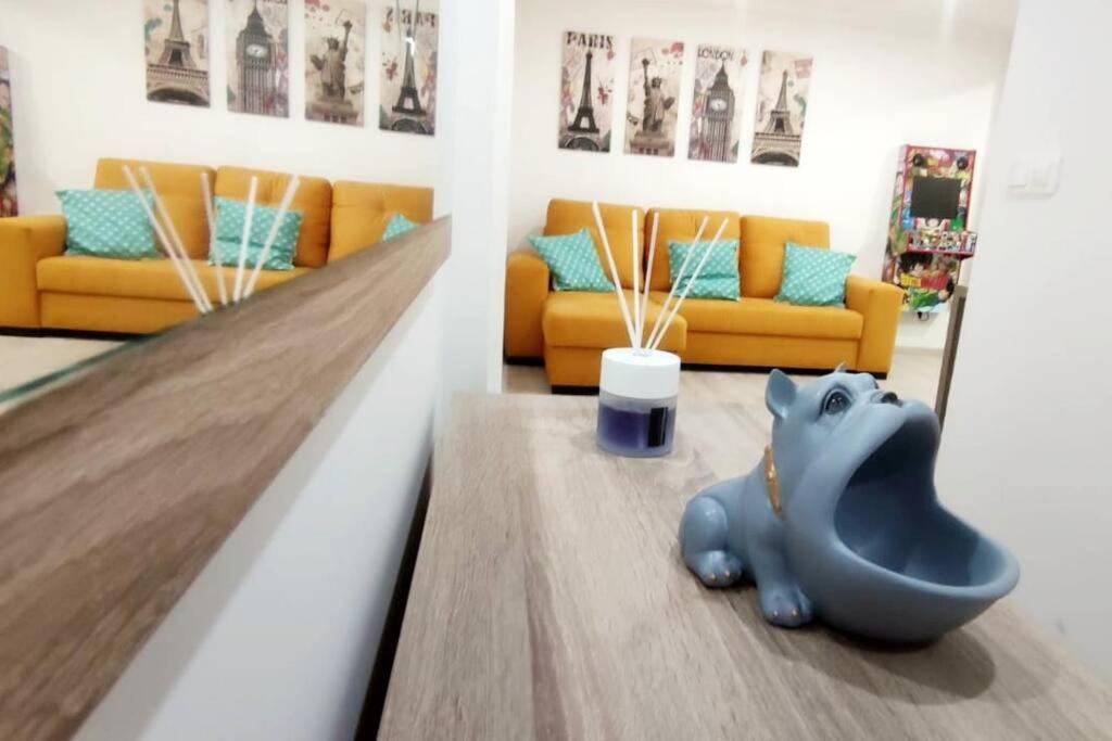Apartmán - Lujo - Parking, Maquina Arcade, Wifi Y Netflix Oviedo Exteriér fotografie