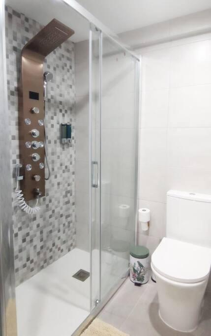 Apartmán - Lujo - Parking, Maquina Arcade, Wifi Y Netflix Oviedo Exteriér fotografie