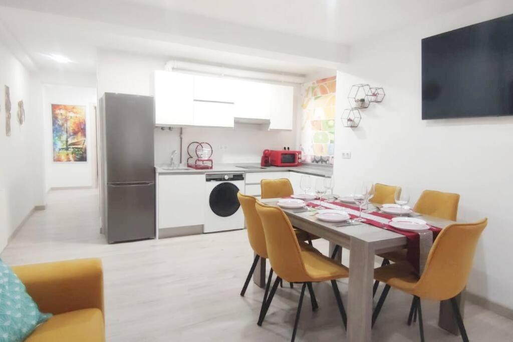 Apartmán - Lujo - Parking, Maquina Arcade, Wifi Y Netflix Oviedo Exteriér fotografie